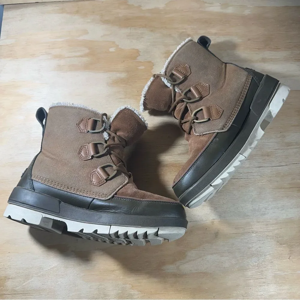 Sorel Tan and Black Winter Boots  Women’s Size 7.5